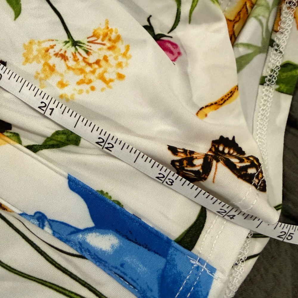 INC Floral V-Neck Button Front Blouse - White with Blue & Yellow Floral sz Large - Picture 9 of 9